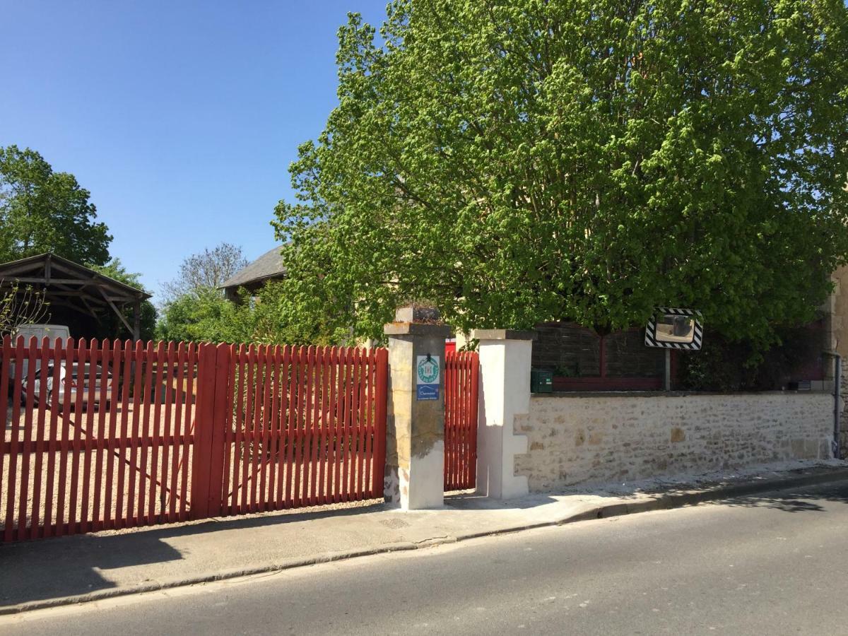 Aux Caprices Des Dieux Marnes Exterior photo