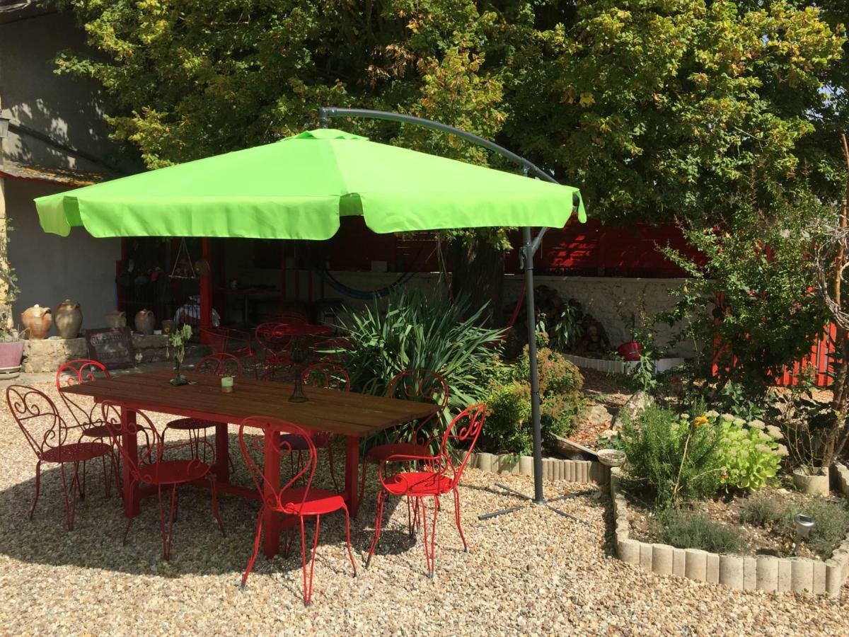 Aux Caprices Des Dieux Marnes Exterior photo